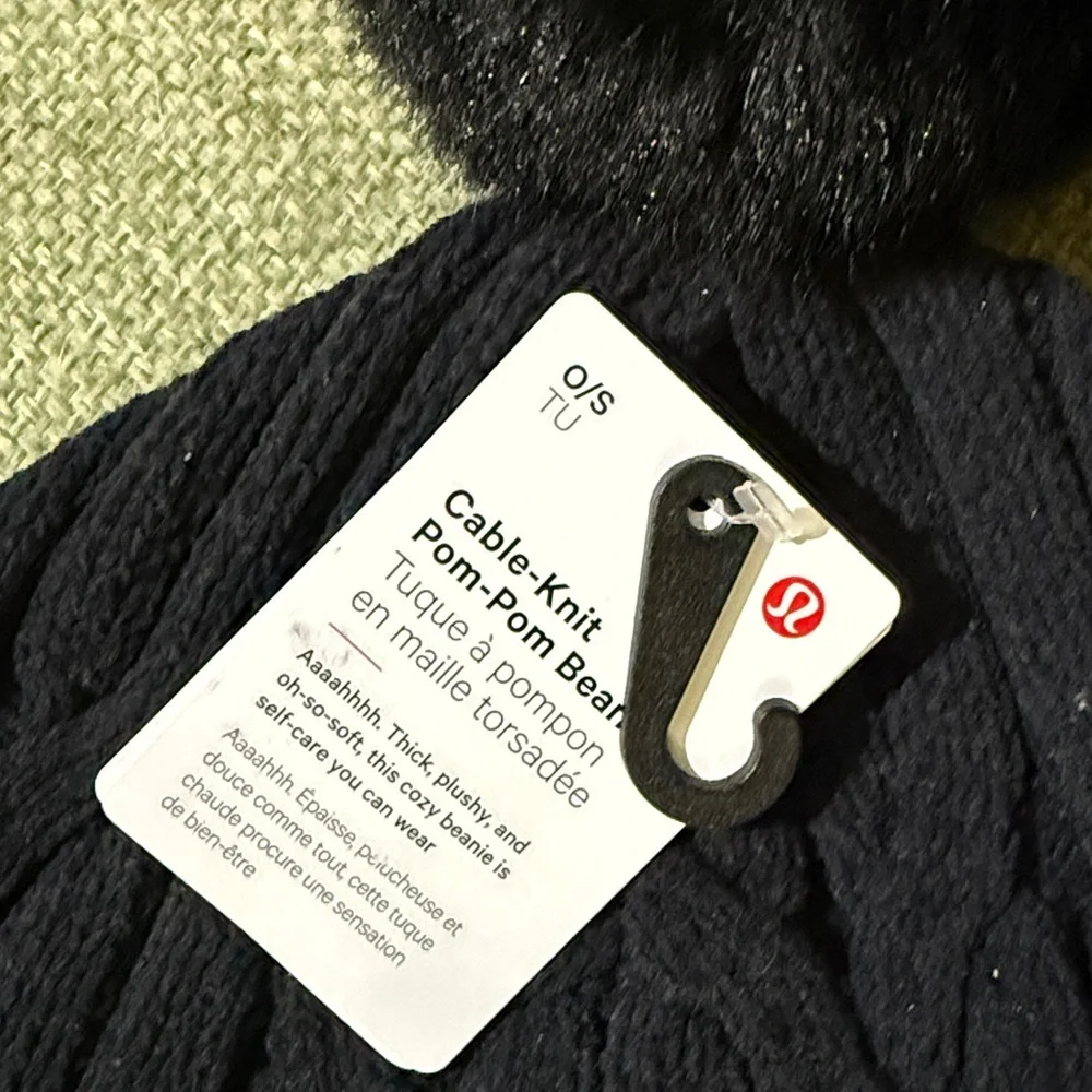 Lululemon Black Cable-Knit Beanie with Pom-Pom - Picture 2 of 5